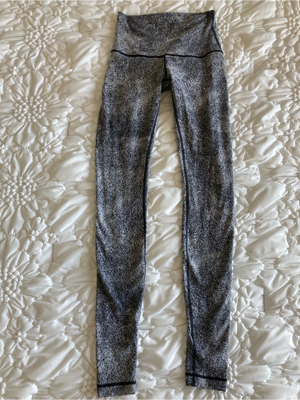 lululemon athletica Black and Gray Speckled High-Rise Leggings size 6